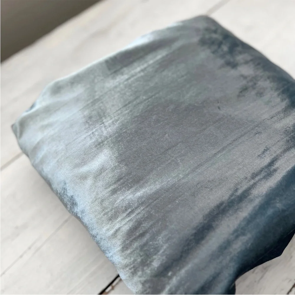 RARE West Elm FULL / QUEEN Crinkle Velvet Duvet Cover Silver Gray Blue Shimmer